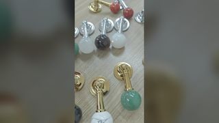 Fourniture directe par le fabricant de toutes les portes d'armoires en cuivre, poignées d'armoires, laiton massif, nouveau chinois