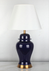 Lampe de table décorative d'art de concepteur de table de lampe d'hôtel modèle nordique moderne de pièce