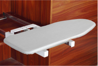 La planche à repasser de guidage de pliage installent dans les meubles à la maison réglables extensibles de garde-robe