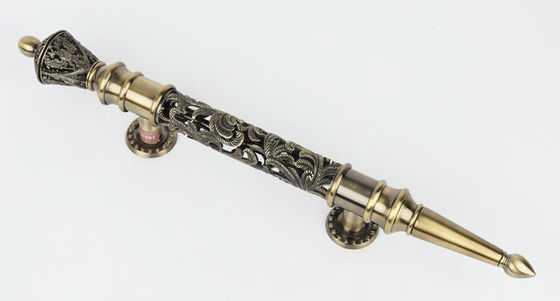 Les poignées de traction de matériel de porte de cru de cuisine tirent le modèle à jour floral 24K de placard externe