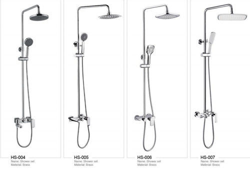 Robinet en laiton de douche de pluie de plafond de salle de bains réglé avec la poignée simple